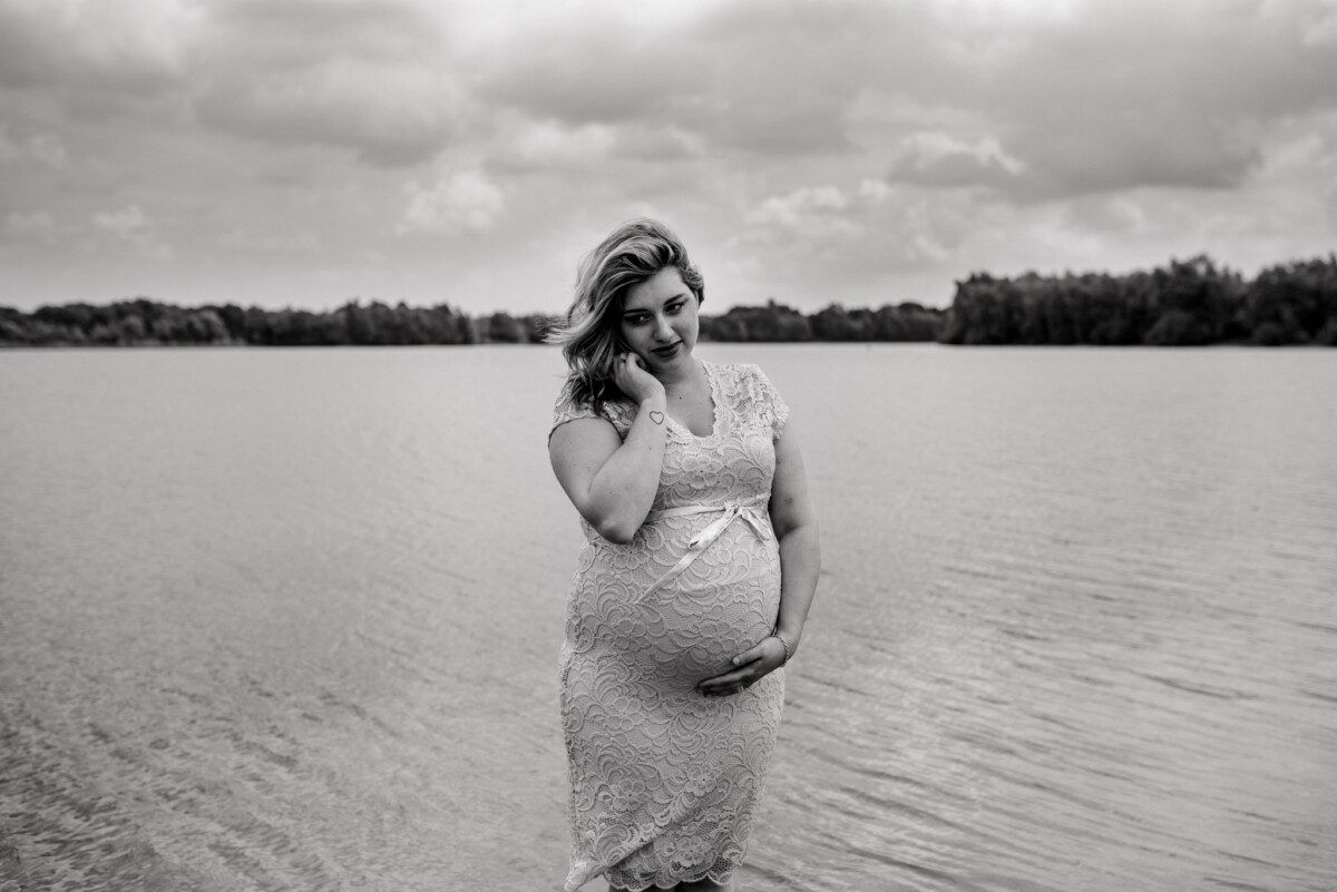 Stoere zwangerschapsfotografie mill cuijk