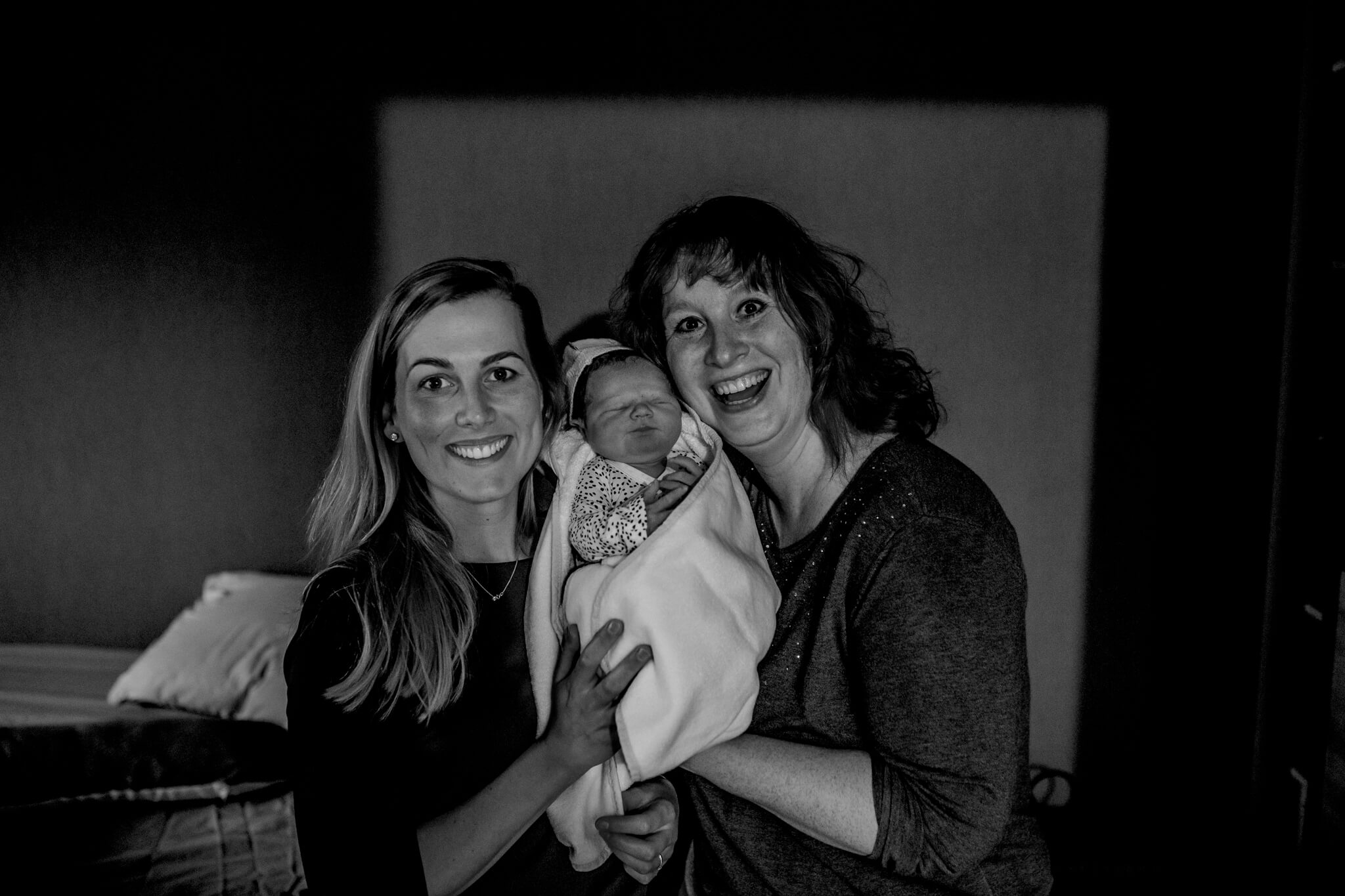 Verloskundigen geboortefotografie BIrth Day geboortefotografie Venray Cindy